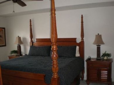 Fort Myers 2 Bedroom Condo Across from Beach